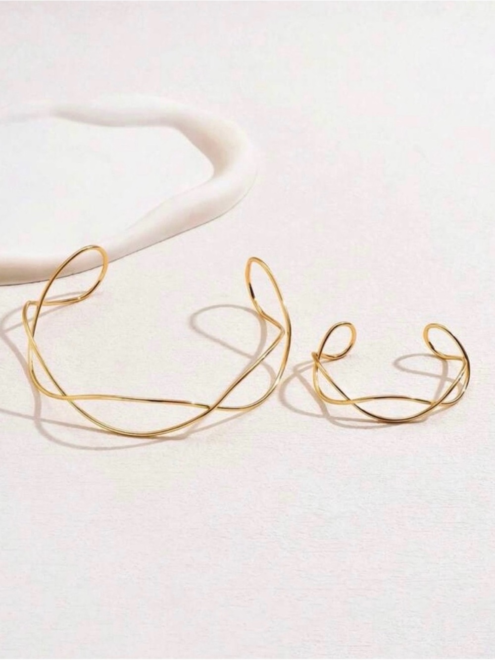 Gold Twisted Wire Choker and Cuff Set - Picture 2 of 5